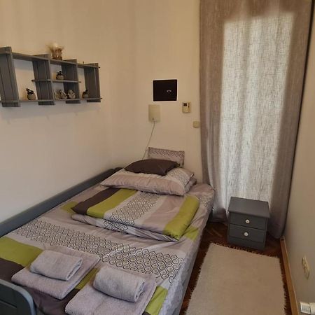 Ri-Jo Apartman Mohács Buitenkant foto