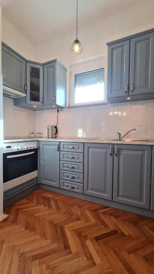 Ri-Jo Apartman Mohács Buitenkant foto