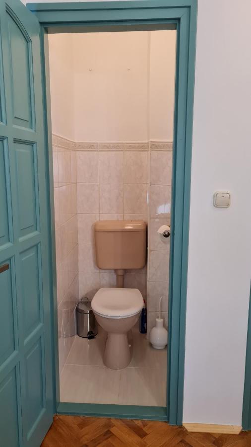 Ri-Jo Apartman Mohács Buitenkant foto